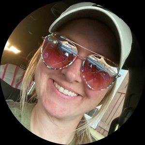 Meet your Posher, Calli